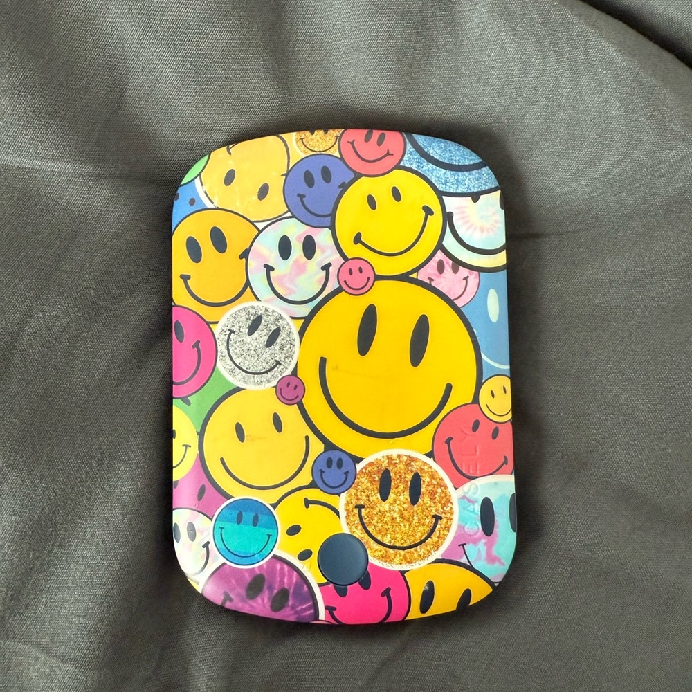 Colorful Smiley Face Wireless Charger